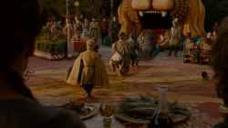 extant_GameOfThrones_4x02-TheLionAndTheRose_4993