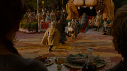 extant_GameOfThrones_4x02-TheLionAndTheRose_4994