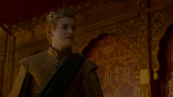 extant_GameOfThrones_4x02-TheLionAndTheRose_5010