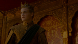 extant_GameOfThrones_4x02-TheLionAndTheRose_5011