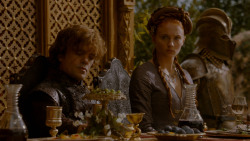 extant_GameOfThrones_4x02-TheLionAndTheRose_5014