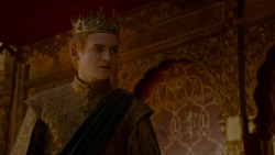 extant_GameOfThrones_4x02-TheLionAndTheRose_5023