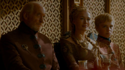extant_GameOfThrones_4x02-TheLionAndTheRose_5024