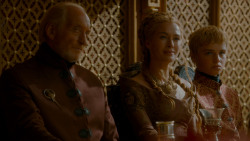 extant_GameOfThrones_4x02-TheLionAndTheRose_5025