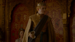 extant_GameOfThrones_4x02-TheLionAndTheRose_5045