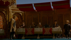 extant_GameOfThrones_4x02-TheLionAndTheRose_5049