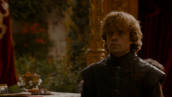 extant_GameOfThrones_4x02-TheLionAndTheRose_5053