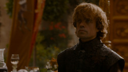 extant_GameOfThrones_4x02-TheLionAndTheRose_5055
