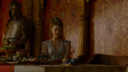 extant_GameOfThrones_4x02-TheLionAndTheRose_5073