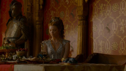 extant_GameOfThrones_4x02-TheLionAndTheRose_5075