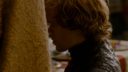 extant_GameOfThrones_4x02-TheLionAndTheRose_5079