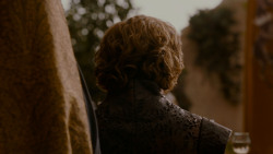 extant_GameOfThrones_4x02-TheLionAndTheRose_5088