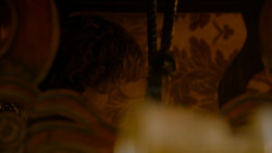 extant_GameOfThrones_4x02-TheLionAndTheRose_5096