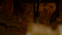 extant_GameOfThrones_4x02-TheLionAndTheRose_5099