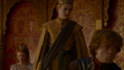 extant_GameOfThrones_4x02-TheLionAndTheRose_5108