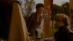 extant_GameOfThrones_4x02-TheLionAndTheRose_5119