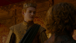 extant_GameOfThrones_4x02-TheLionAndTheRose_5134