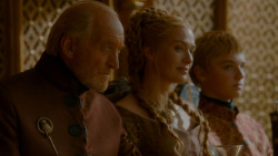 extant_GameOfThrones_4x02-TheLionAndTheRose_5136