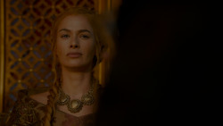 extant_GameOfThrones_4x02-TheLionAndTheRose_5146