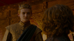 extant_GameOfThrones_4x02-TheLionAndTheRose_5187
