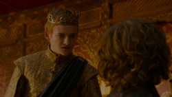 extant_GameOfThrones_4x02-TheLionAndTheRose_5200
