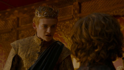 extant_GameOfThrones_4x02-TheLionAndTheRose_5203