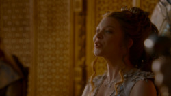 extant_GameOfThrones_4x02-TheLionAndTheRose_5211