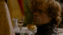 extant_GameOfThrones_4x02-TheLionAndTheRose_5229