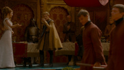 extant_GameOfThrones_4x02-TheLionAndTheRose_5235