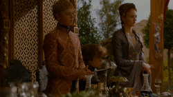 extant_GameOfThrones_4x02-TheLionAndTheRose_5247