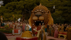 extant_GameOfThrones_4x02-TheLionAndTheRose_5263
