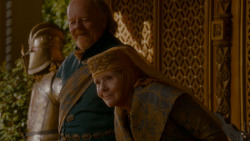 extant_GameOfThrones_4x02-TheLionAndTheRose_5285