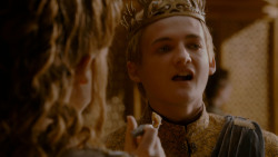 extant_GameOfThrones_4x02-TheLionAndTheRose_5307