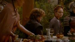 extant_GameOfThrones_4x02-TheLionAndTheRose_5309