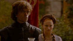 extant_GameOfThrones_4x02-TheLionAndTheRose_5339
