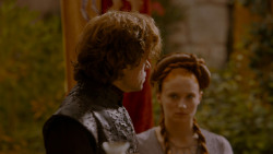 extant_GameOfThrones_4x02-TheLionAndTheRose_5341