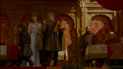 extant_GameOfThrones_4x02-TheLionAndTheRose_5353