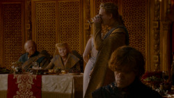 extant_GameOfThrones_4x02-TheLionAndTheRose_5371