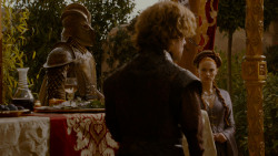 extant_GameOfThrones_4x02-TheLionAndTheRose_5373