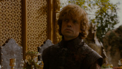 extant_GameOfThrones_4x02-TheLionAndTheRose_5405