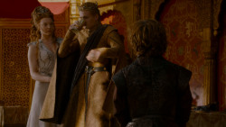 extant_GameOfThrones_4x02-TheLionAndTheRose_5409
