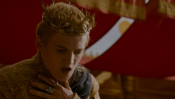 extant_GameOfThrones_4x02-TheLionAndTheRose_5415