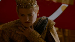 extant_GameOfThrones_4x02-TheLionAndTheRose_5416