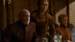 extant_GameOfThrones_4x02-TheLionAndTheRose_5424