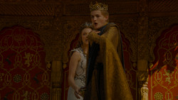 extant_GameOfThrones_4x02-TheLionAndTheRose_5429