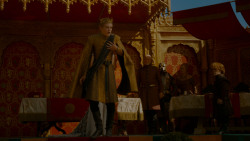 extant_GameOfThrones_4x02-TheLionAndTheRose_5432