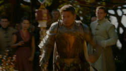 extant_GameOfThrones_4x02-TheLionAndTheRose_5442
