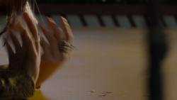 extant_GameOfThrones_4x02-TheLionAndTheRose_5443