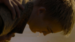 extant_GameOfThrones_4x02-TheLionAndTheRose_5445