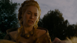 extant_GameOfThrones_4x02-TheLionAndTheRose_5470